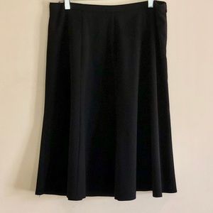 KIM ROGERS—WOMEN’S PLUS—BLACK—SIDE ZIP–FRONT PLEATS, KNEE LENGTH SKIRT!! EUC!!